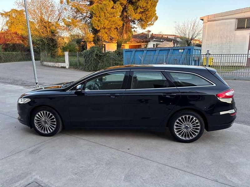 Usata Ford Mondeo Titanium S 179 CV (131 kW) 2015 Nero Station wagon