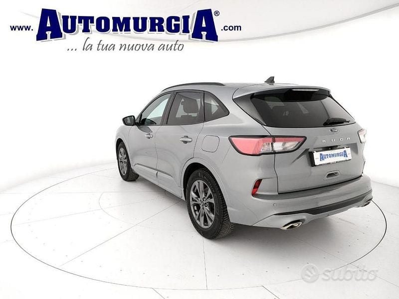 Usata Ford Kuga ST-Line 120 CV (88 kW) 2022 Grigio SUV
