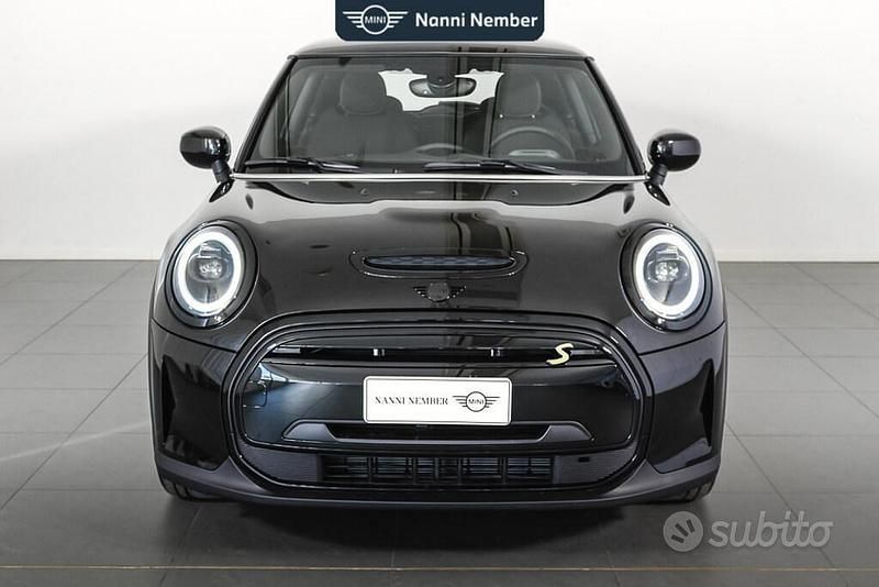 Usata Mini Cooper SE Classic 135 kW (184 CV) 2022 Nero Utilitaria