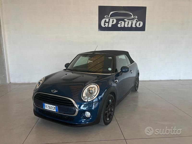Usata Mini Cooper D Cabriolet 116 CV (85 kW) 2017 Blu Cabrio