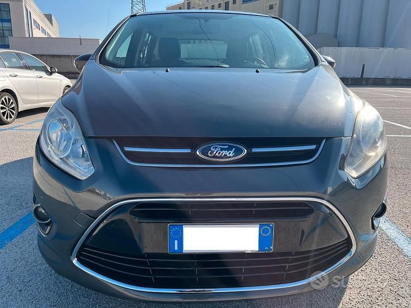 Usata 2015 Ford C-MAX Monovolume | 7390 € (Buon prezzo) - Immagine 1/4