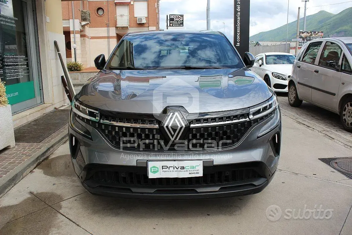 Usata Renault Austral 131 CV (96 kW) 2023 Grigio SUV