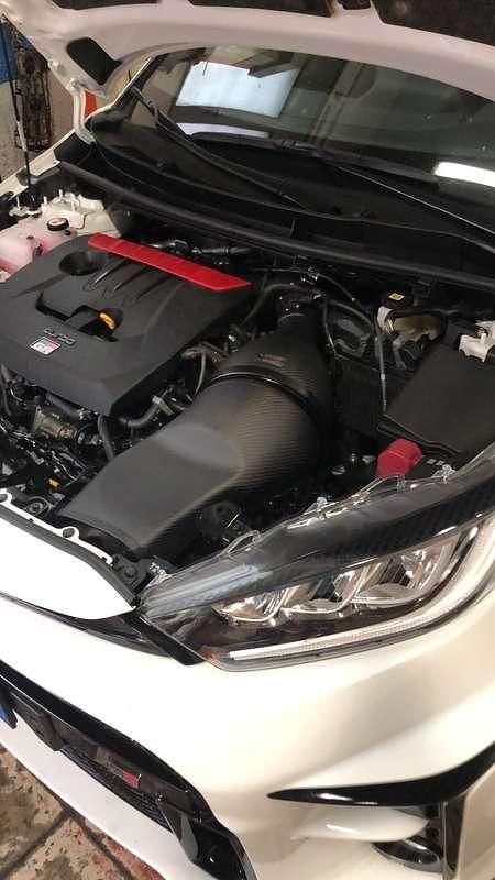 Bianco Usata 2022 Toyota Yaris Tre volumi | 42.000 € (Molto cara) - Immagine 1/4