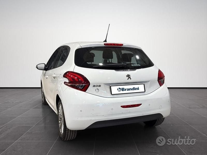Usata Peugeot 208 Active 83 CV (61 kW) 2019 Bianco Utilitaria