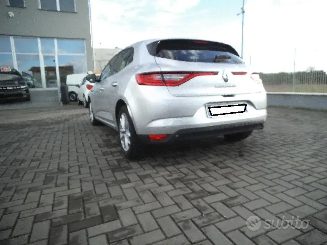 Usata Renault Mégane IV 95 CV (69 kW) 2016 Grigio Berlina