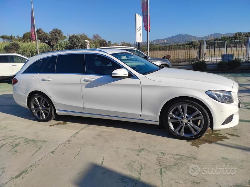 Usata Mercedes C220 Sport 170 CV (125 kW) 2014 Bianco Station wagon