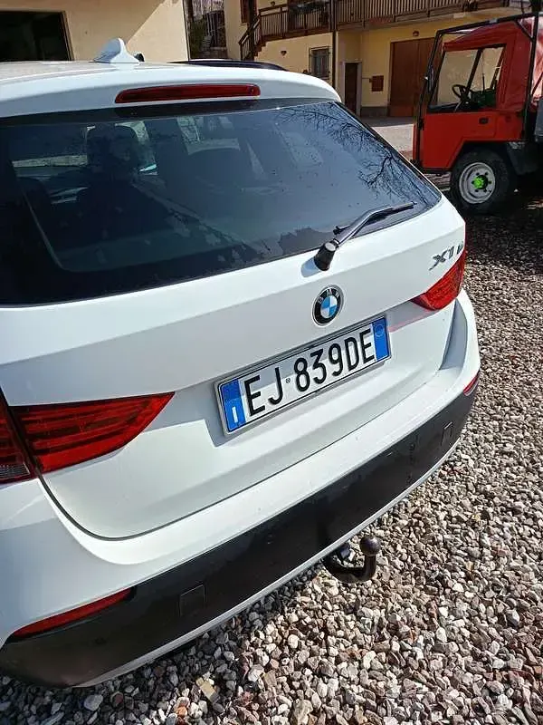 Usata BMW X1 Efficient Dynamics 179 CV (131 kW) 2012 Bianco SUV