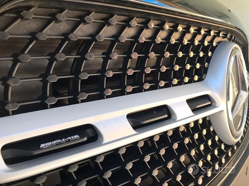 Usata Mercedes GLA180 116 CV (85 kW) 2022 Nero SUV