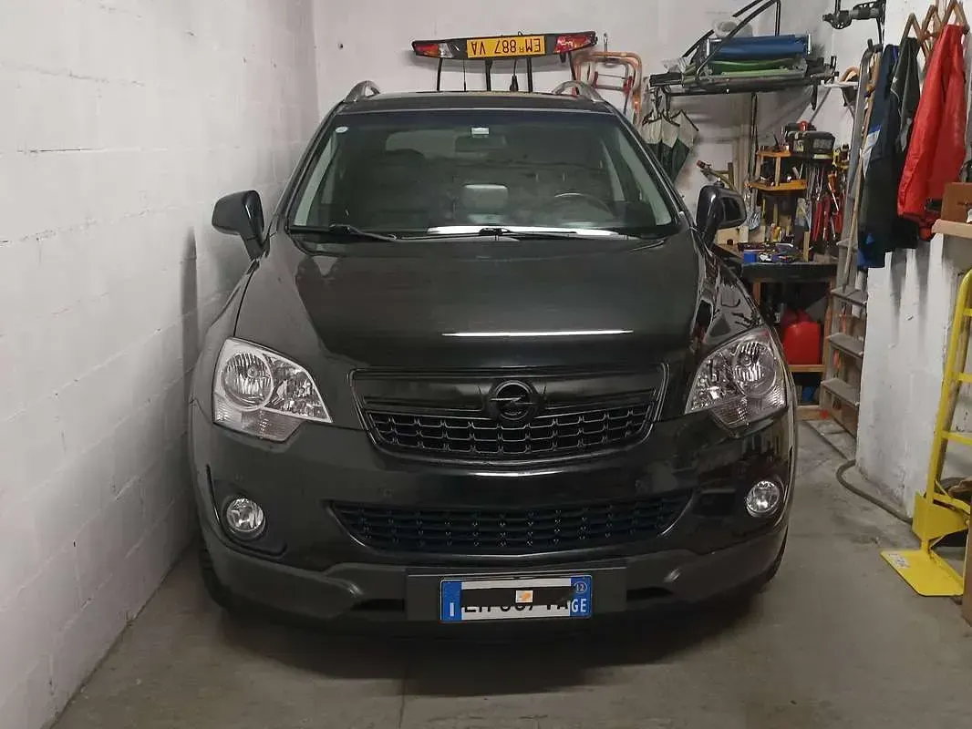 Usata Opel Antara Cosmo 167 CV (122 kW) 2012 Nero SUV