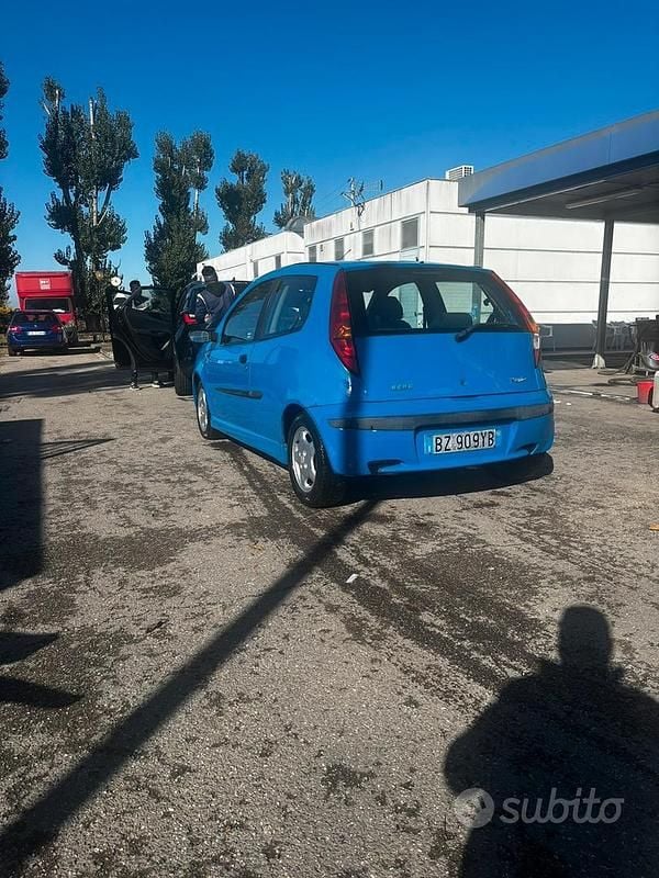 Usata Fiat Punto 2002 Utilitaria