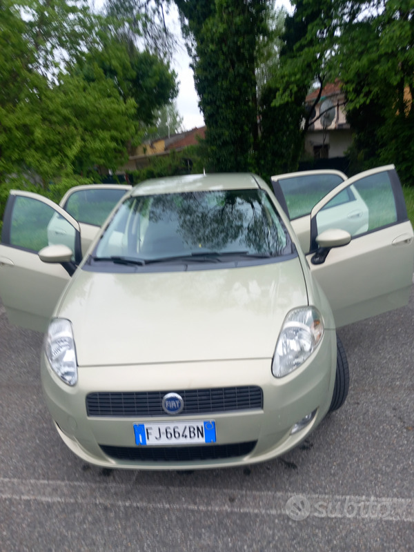 Venduto Fiat Grande Punto benzina eur. - auto usate in vendita