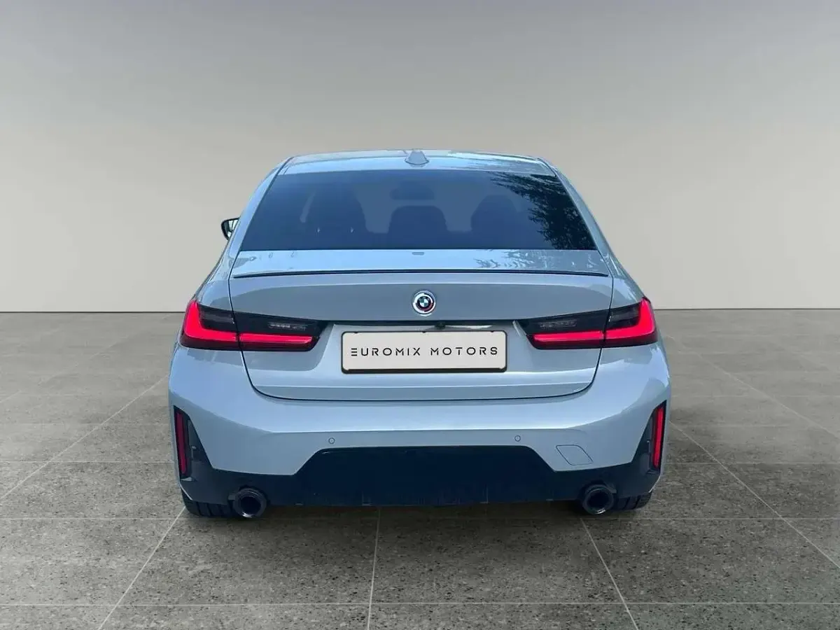 Usata BMW 320 M Sport 190 CV (139 kW) 2023 Grigio Berlina