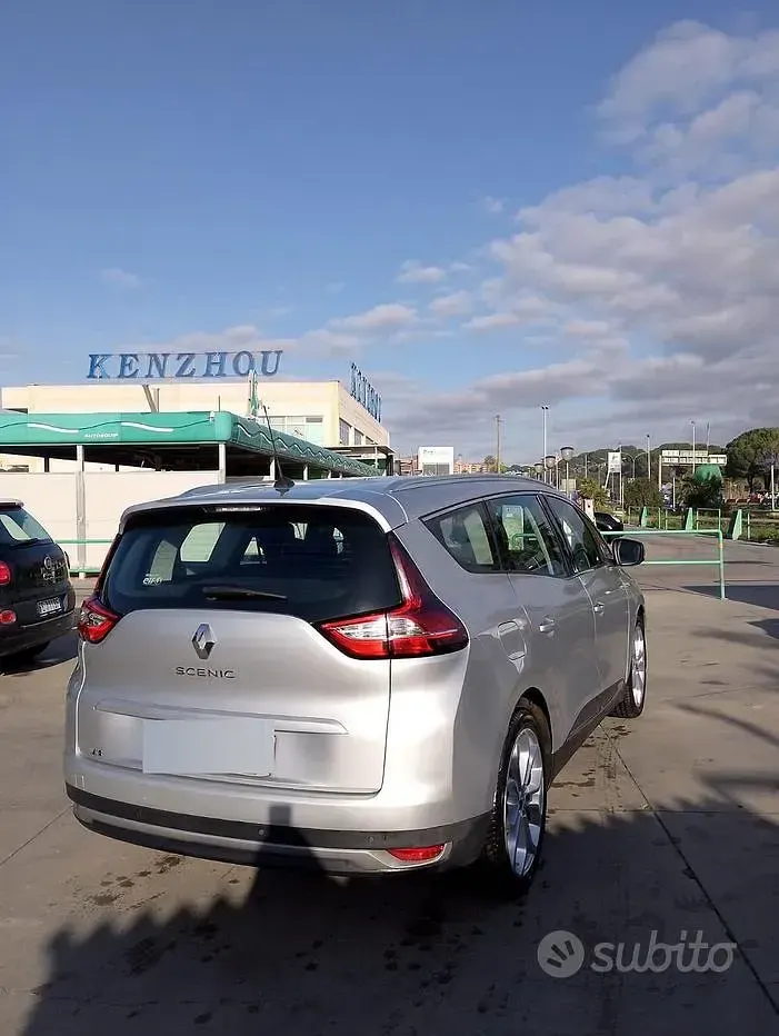 Usata Renault Grand Scénic IV 110 CV (80 kW) 2018 Grigio Monovolume