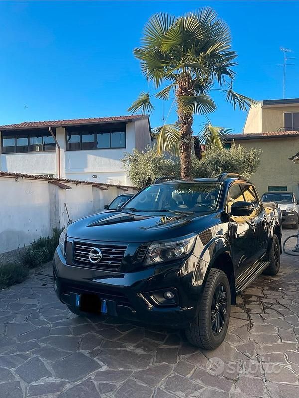 Usata Nissan Navara 190 CV (139 kW) 2018 Nero Pick-up