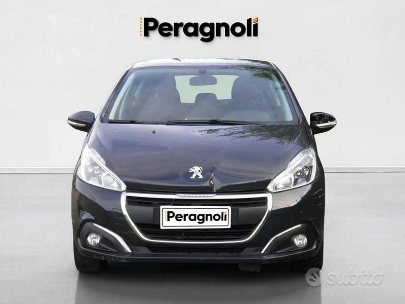 Usata Peugeot 208 Active 83 CV (61 kW) 2019 Nero Utilitaria