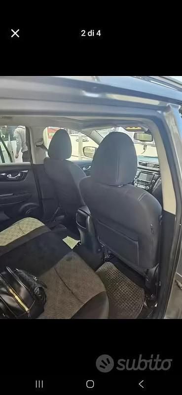 Usata Nissan Qashqai 110 CV (80 kW) 2015 Grigio SUV