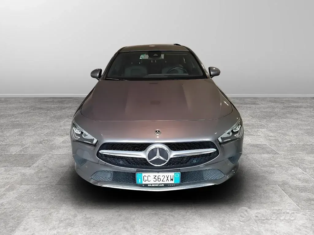 Usata Mercedes CLA180 136 CV (100 kW) 2020 Grigio Berlina