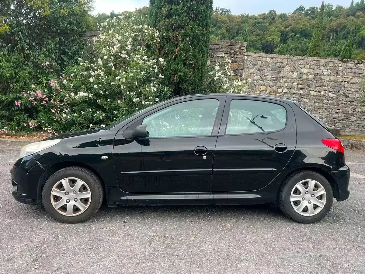 Usata Peugeot 206+ 68 CV (50 kW) 2009 Nero Utilitaria