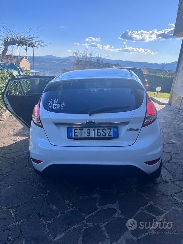 Usata Ford Fiesta Titanium 70 CV (51 kW) 2014 Utilitaria