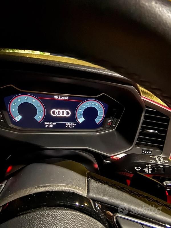 Usata Audi A1 Sportback Business 116 CV (85 kW) 2024 Grigio Utilitaria