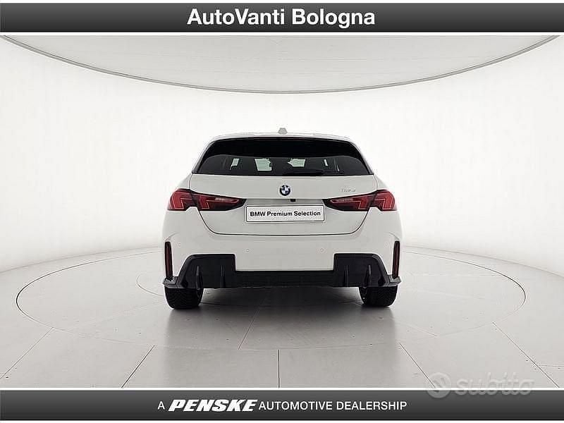 Usata BMW 118 M Sport 150 CV (110 kW) 2024 Bianco Utilitaria
