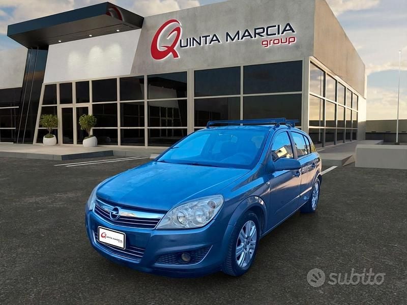 Usata Opel Astra 101 CV (74 kW) 2007 Grigio Berlina