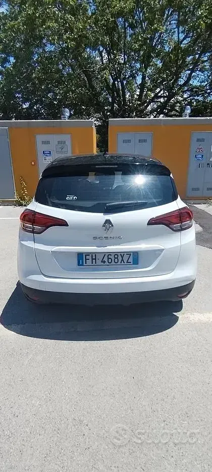 Usata Renault Scénic 110 CV (80 kW) 2017 Bianco Monovolume