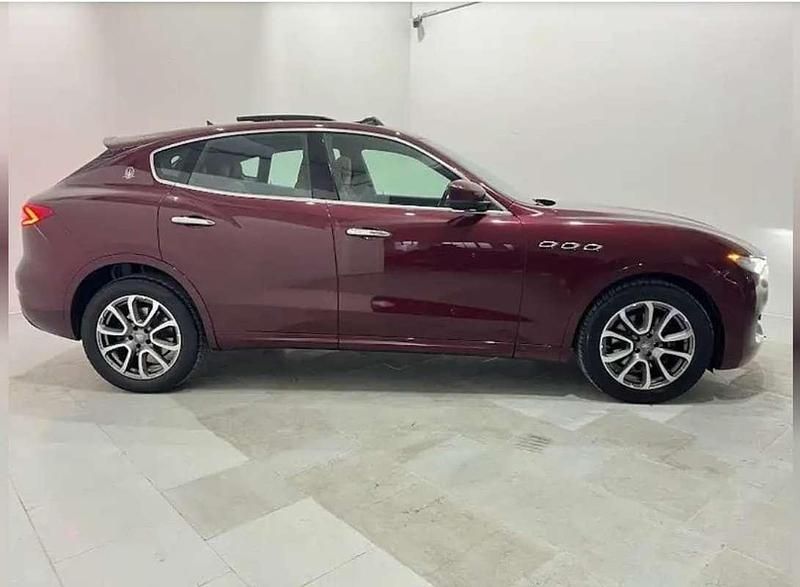 Usata Maserati Levante 250 CV (183 kW) 2016 Rosso SUV