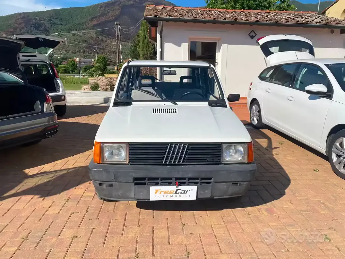 Usata Fiat 750 34 CV (25 kW) 1987 Bianco Berlina