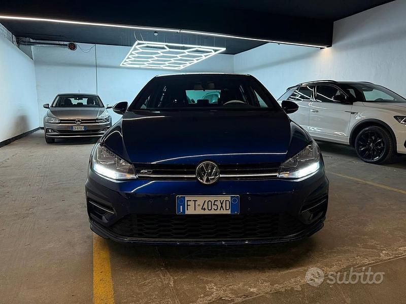 Usata VW Golf VII R-line 116 CV (85 kW) 2019 Blu Berlina