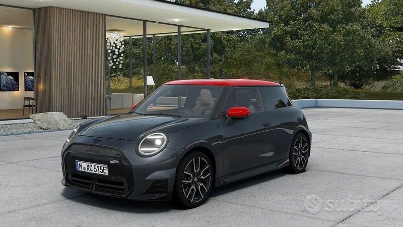 Legend grey Nuova 2025 Mini John Cooper Works Due volumi | 42.572 € - Immagine 1/4