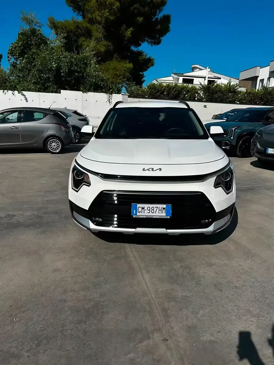 Usata Kia Niro Style 104 CV (76 kW) 2023 Bianco SUV