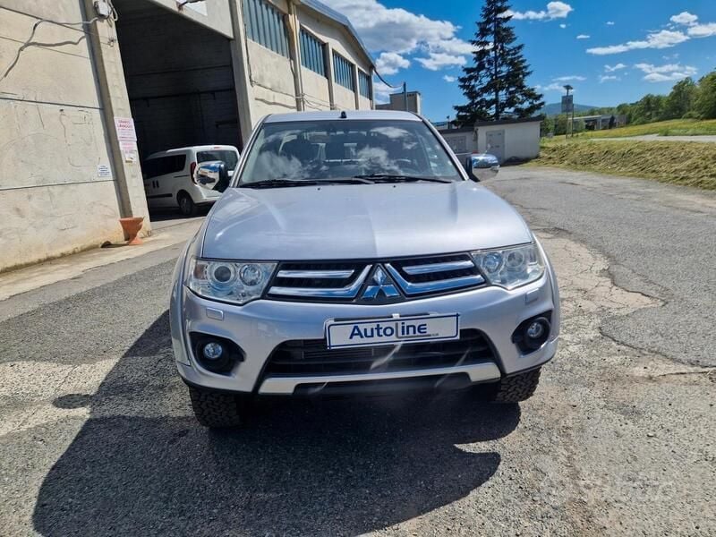 Usata Mitsubishi L200 Intense 178 CV (130 kW) 2015 Argento Pick-up