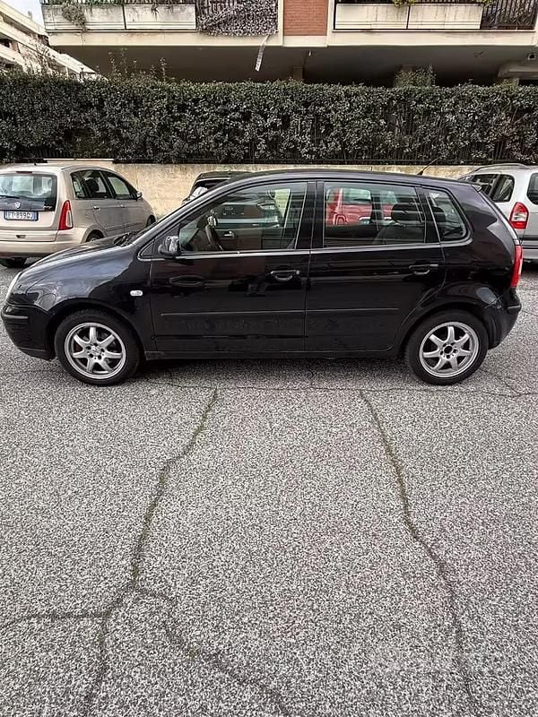 Usata VW Polo Comfortline 75 CV (55 kW) 2003 Berlina