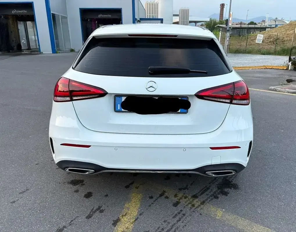 Usata Mercedes A180 Premium 136 CV (100 kW) 2021 Bianco Berlina
