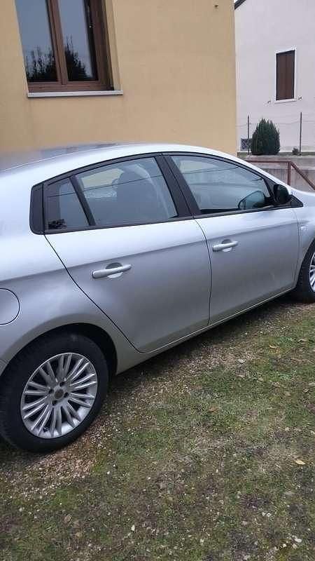 Usata Fiat Bravo Dynamic 120 CV (88 kW) 2011 Grigio Utilitaria