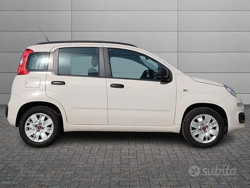 Usata Fiat Panda Easy 69 CV (50 kW) 2016 Bianco Utilitaria
