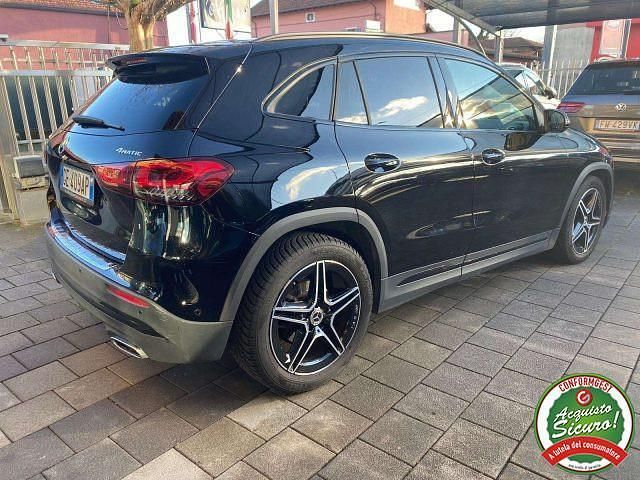 Usata Mercedes GLA200 Premium 150 CV (110 kW) 2021 Nero SUV