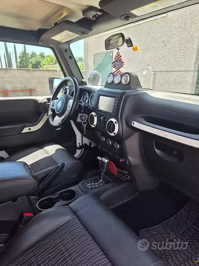 Usata Jeep Wrangler 200 CV (147 kW) 2012 SUV
