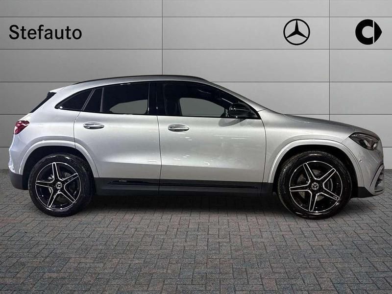 Nuova Mercedes GLA200 AMG line 150 CV (110 kW) 2026 Argento hightech SUV