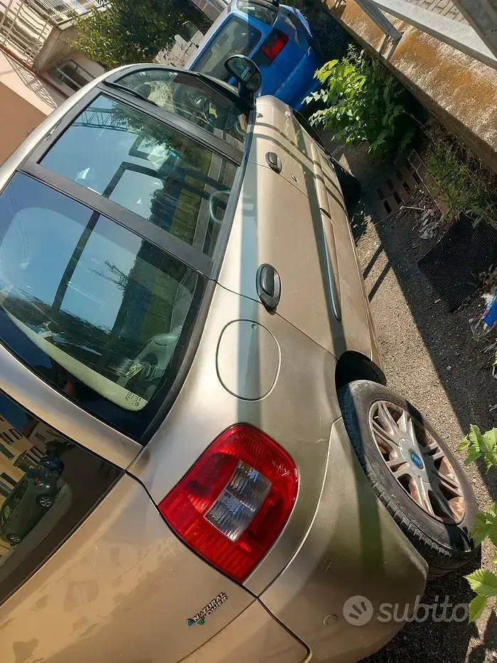 Usata Fiat Multipla 103 CV (75 kW) 2008 Grigio Monovolume