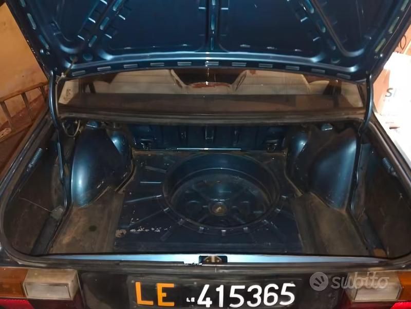 Begagnad VW Jetta 1982 Blå Sedan