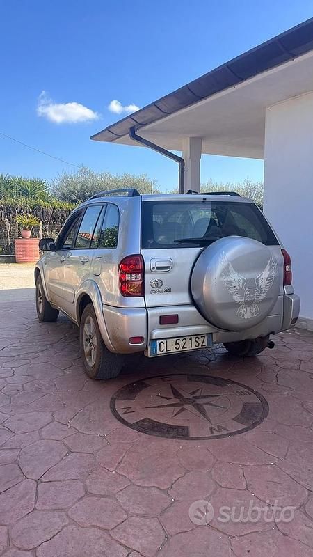 Usata Toyota RAV4 2004 Grigio SUV