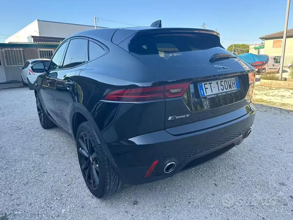Usata Jaguar E-Pace S 150 CV (110 kW) 2019 Nero SUV