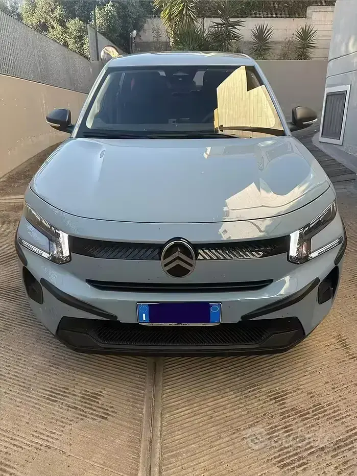 Usata Citroën C3 101 CV (74 kW) 2024 Blu Utilitaria