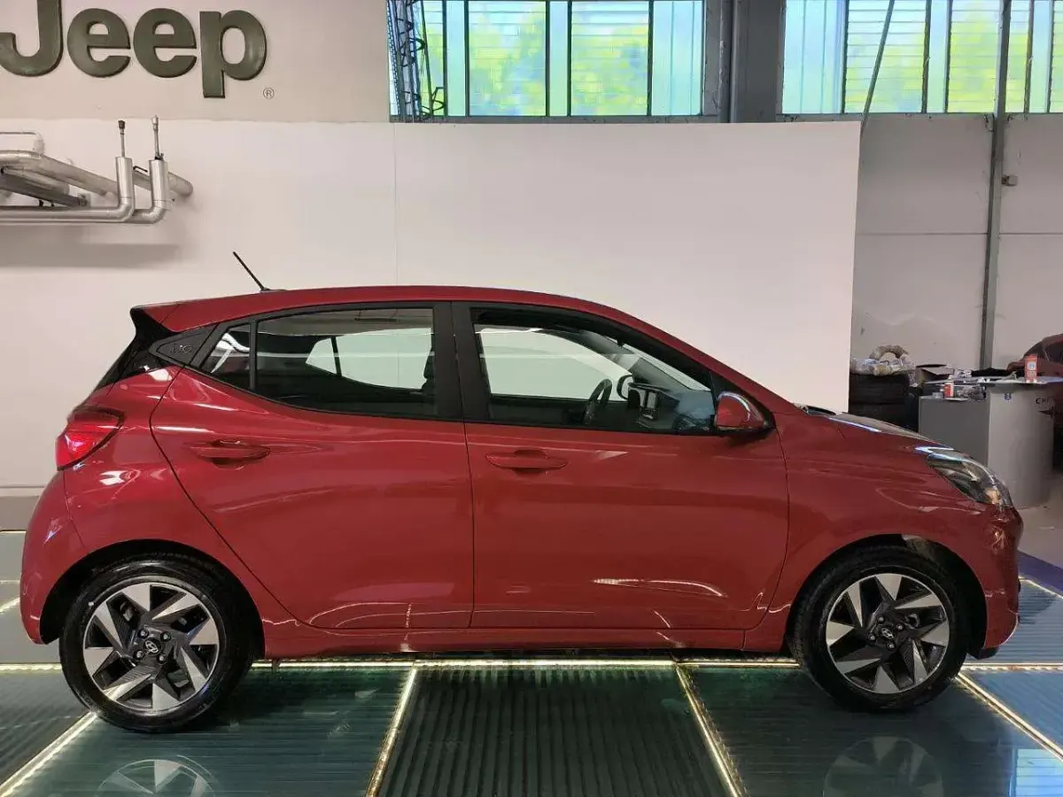 Nuova Hyundai i10 63 CV (46 kW) 2025 Bordeaux Utilitaria
