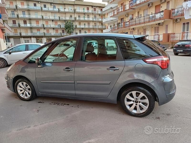 Usata Citroën Grand C4 Picasso Business Class 108 CV (79 kW) 2011 Blu Monovolume