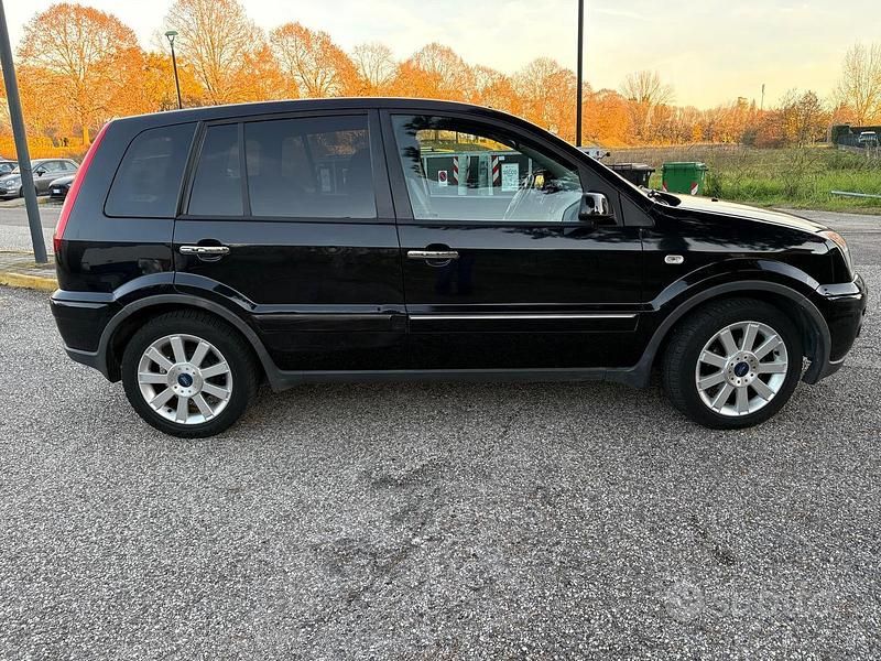 Usata Ford Fusion 2009 Nero Utilitaria