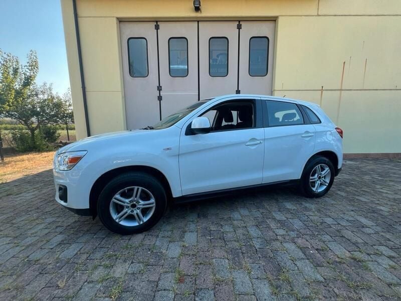 Usata Mitsubishi ASX Invite 117 CV (86 kW) 2014 Bianco SUV