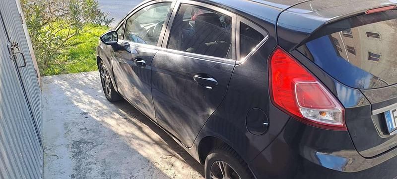 Usata Ford Fiesta Titanium 95 CV (69 kW) 2015 Berlina